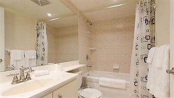 Royal Stays Suites - Blue Jays Way Toronto Exterior foto