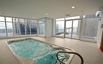 Royal Stays Suites - Blue Jays Way Toronto Exterior foto