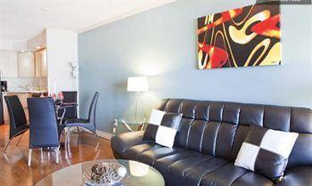 Royal Stays Suites - Blue Jays Way Toronto Exterior foto